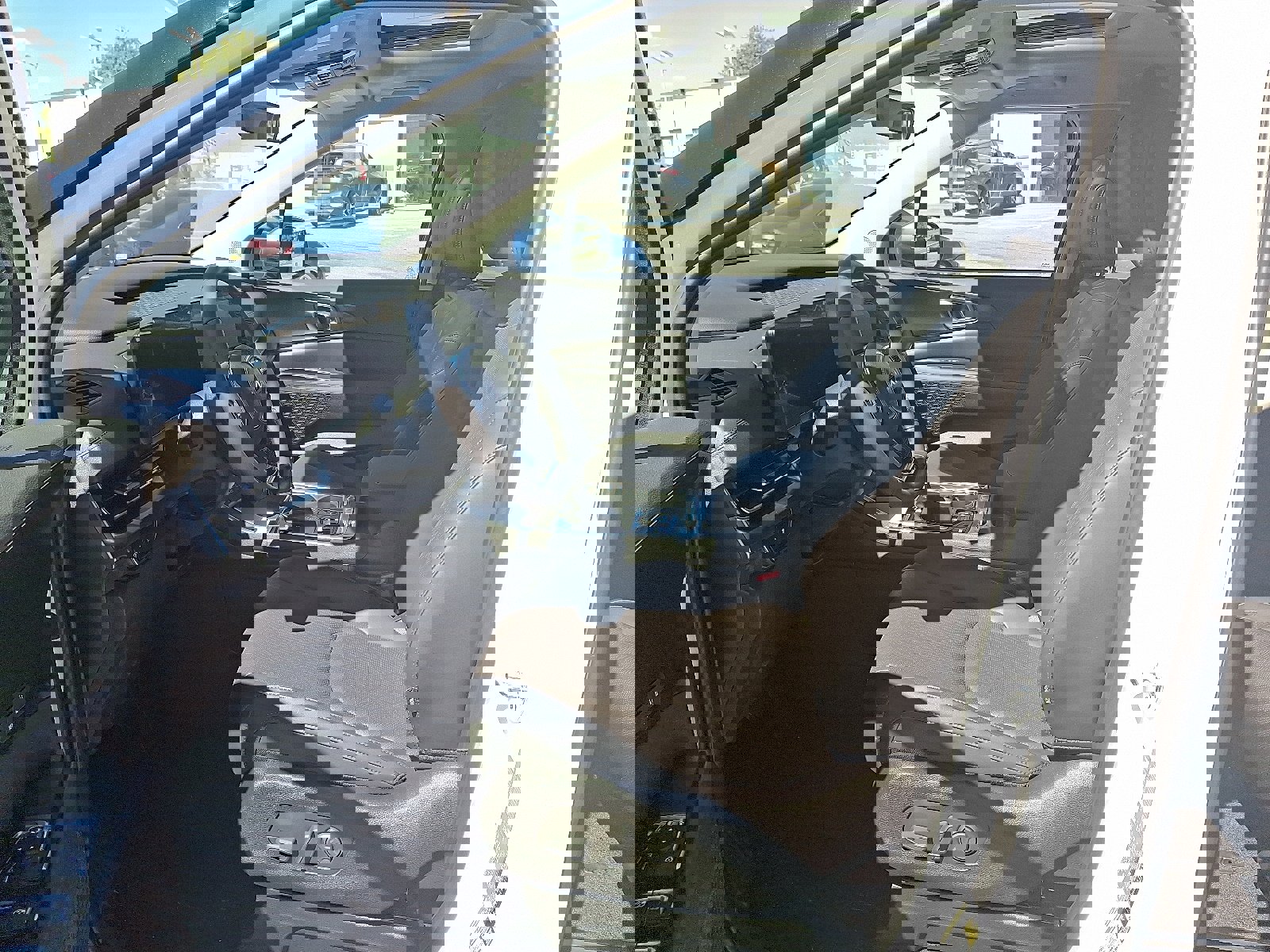 New 2026 Kia Carnival SX w/ SX Dark Edition Package image 9