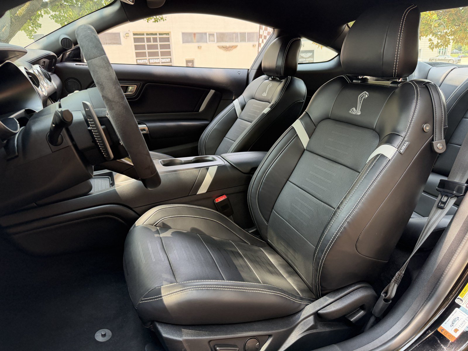 Used 2020 Ford Mustang Shelby GT500 w/ Technology Package RWD image 15