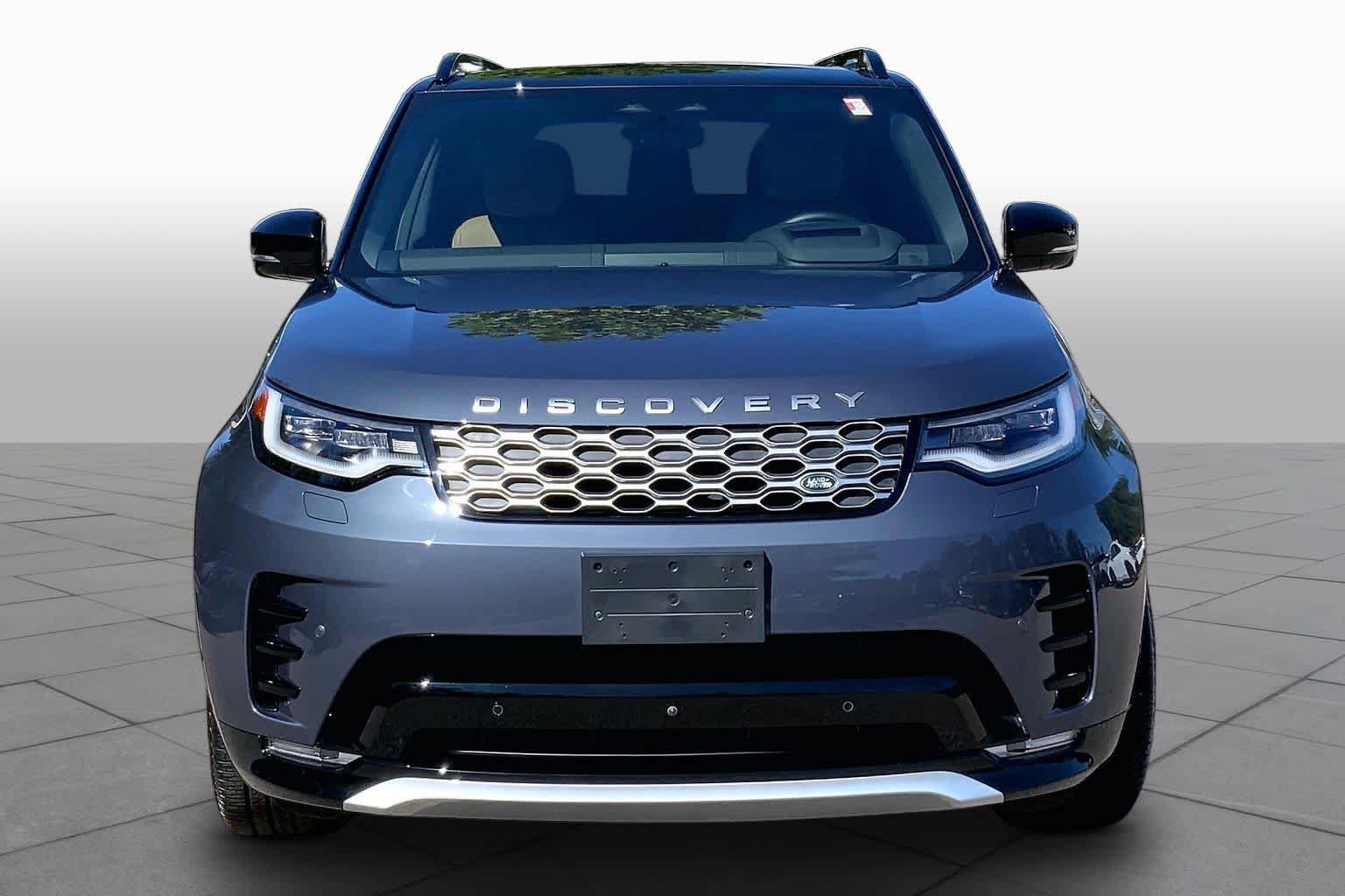 Used 2026 Land Rover Discovery Limited Edition AWD/4WD image 4