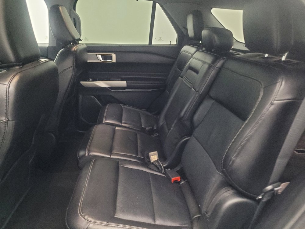 Used 2023 Ford Explorer Limited image 18