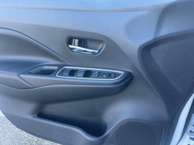 New 2025 Nissan Versa SR w/ Trunk Package image 6