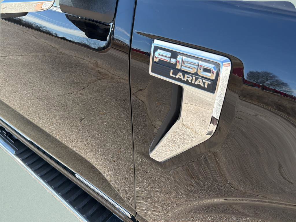 Used 2021 Ford F150 Lariat image 10