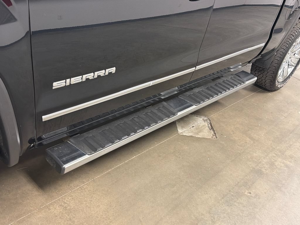 Used 2018 GMC Sierra 1500 SLT AWD/4WD image 12