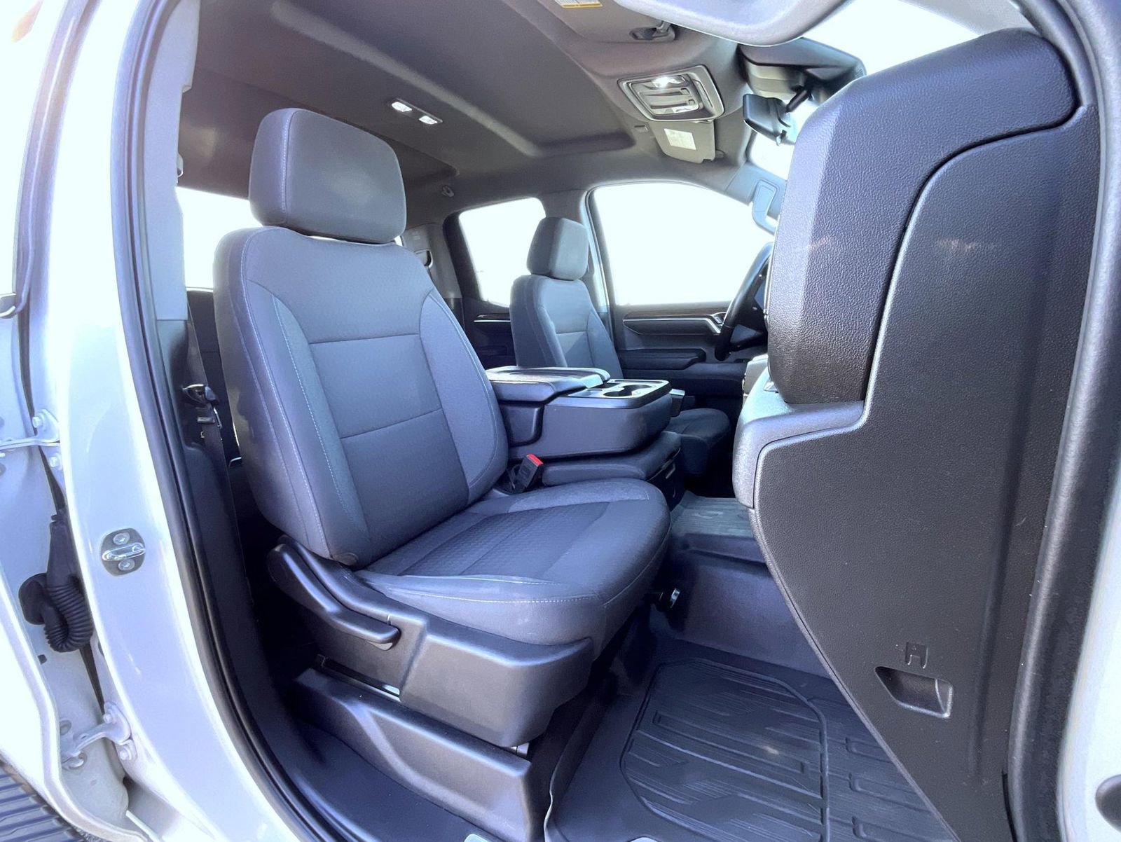 Used 2023 GMC Sierra 1500 Elevation AWD/4WD image 16