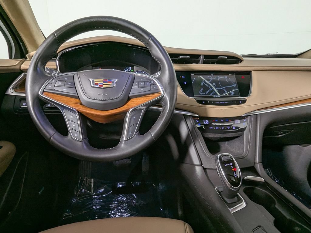 Used 2019 Cadillac XT5 Platinum AWD/4WD image 21