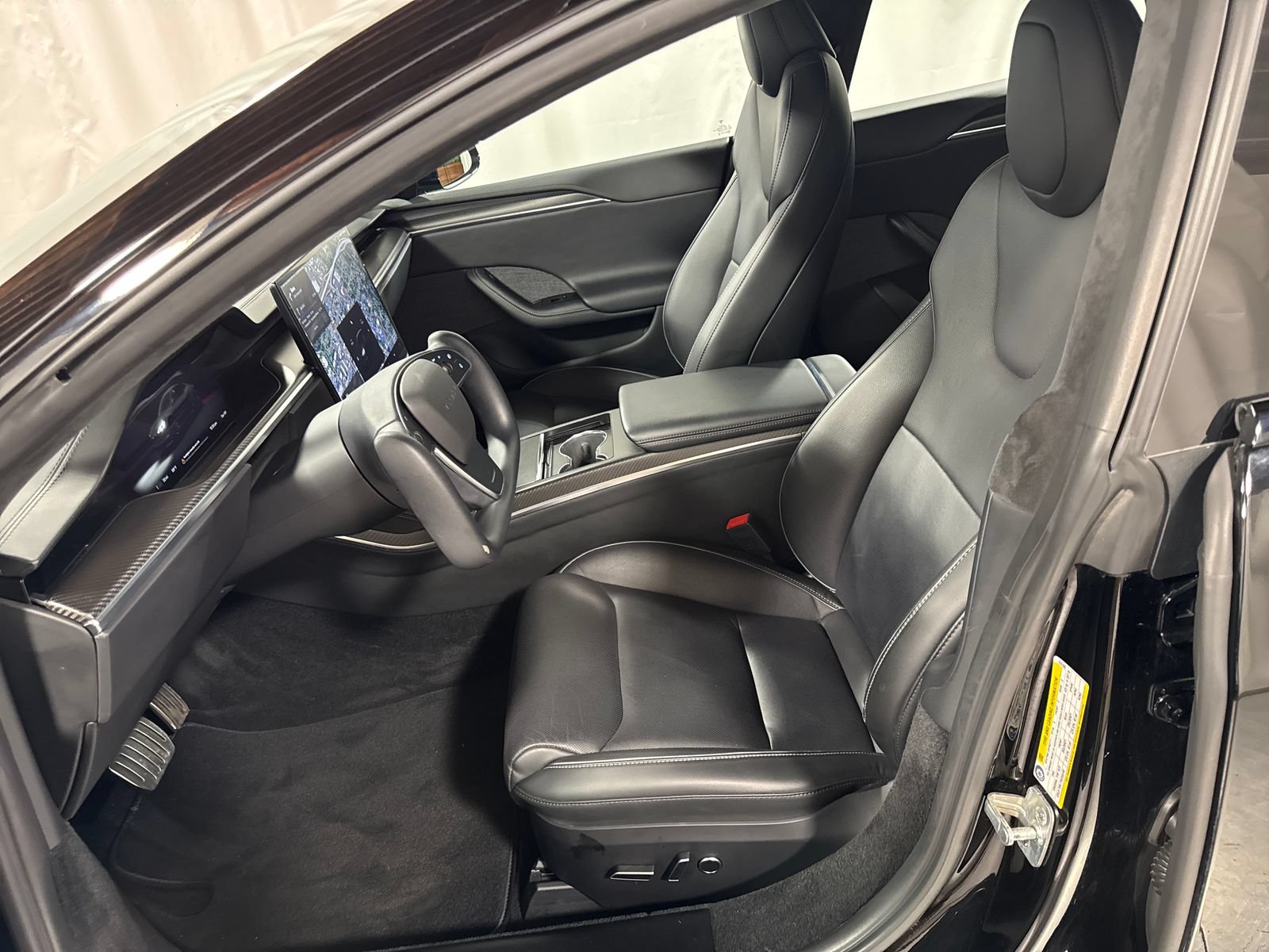 Used 2023 Tesla Model S Plaid AWD/4WD image 3