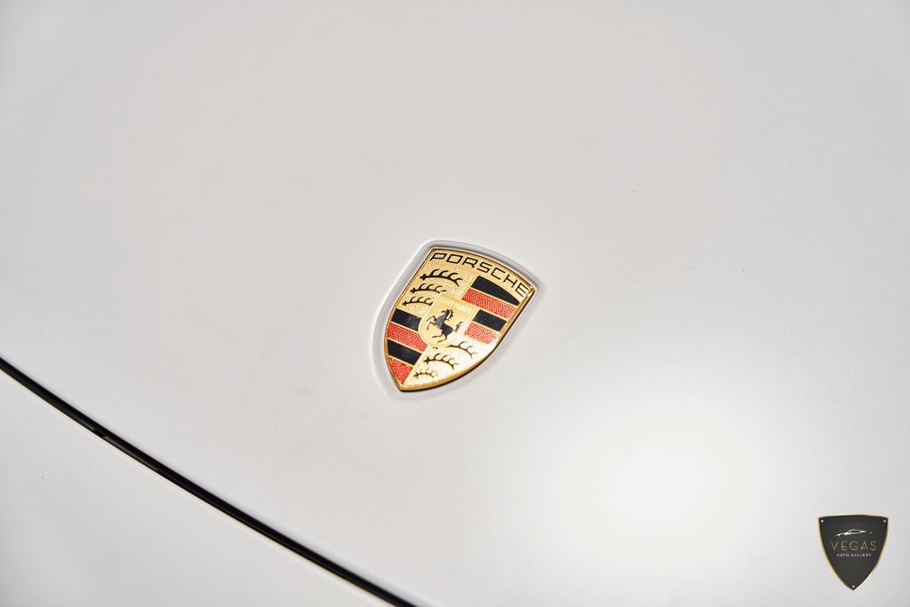 Used 2023 Porsche 911 Carrera RWD image 7