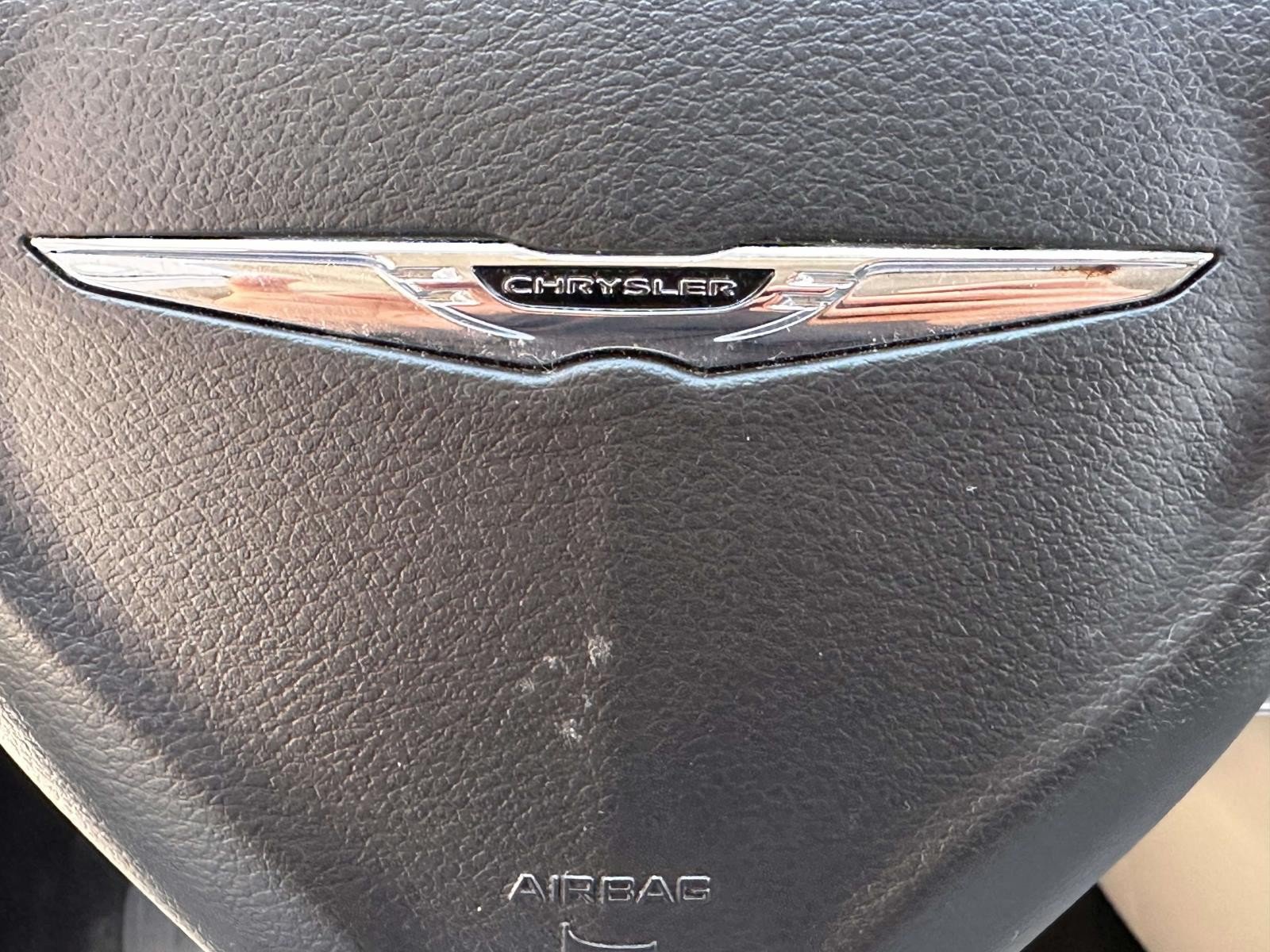 Used 2024 Chrysler Pacifica Touring-L FWD image 25