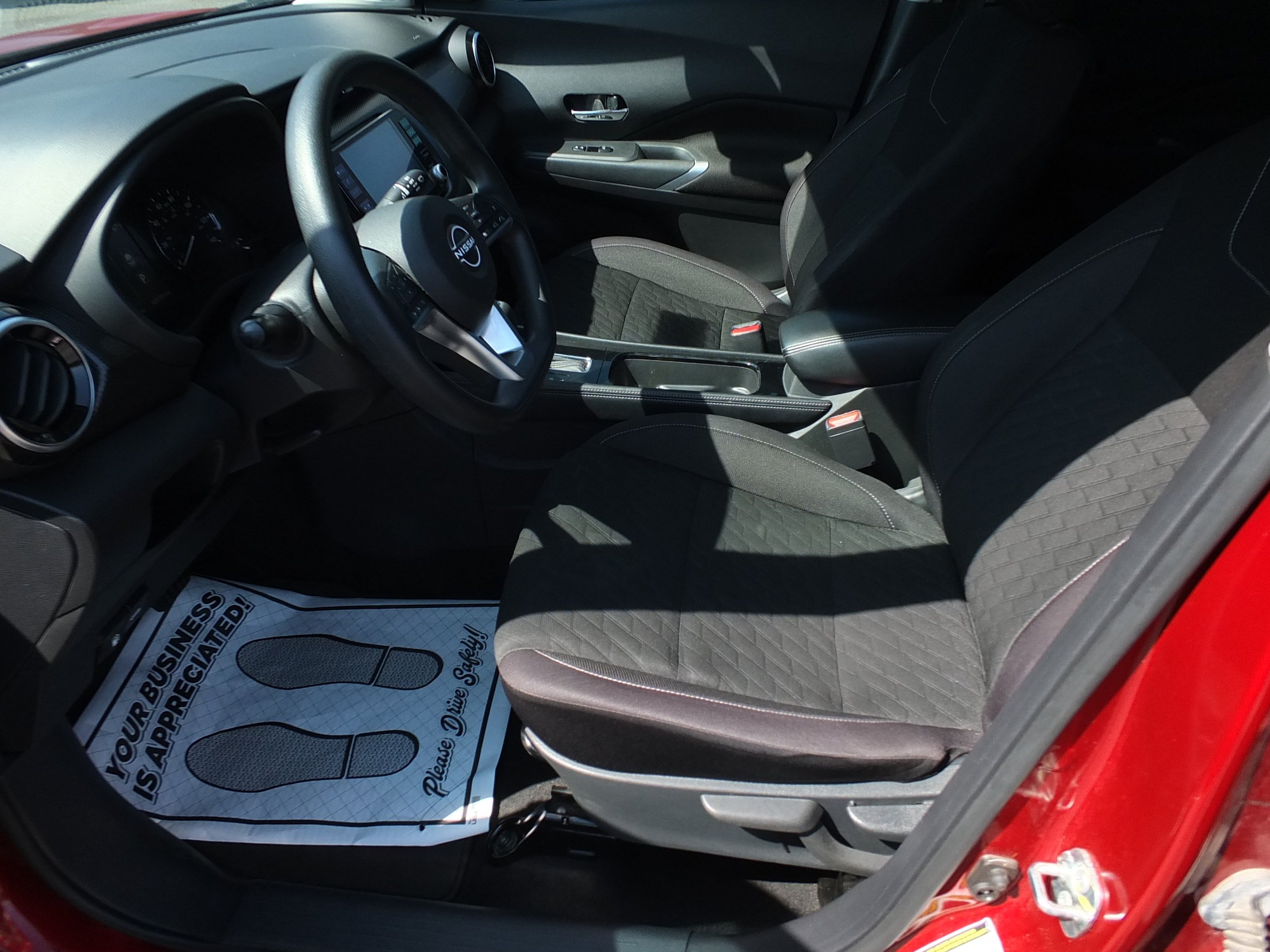 Used 2023 Nissan Kicks SV FWD image 11