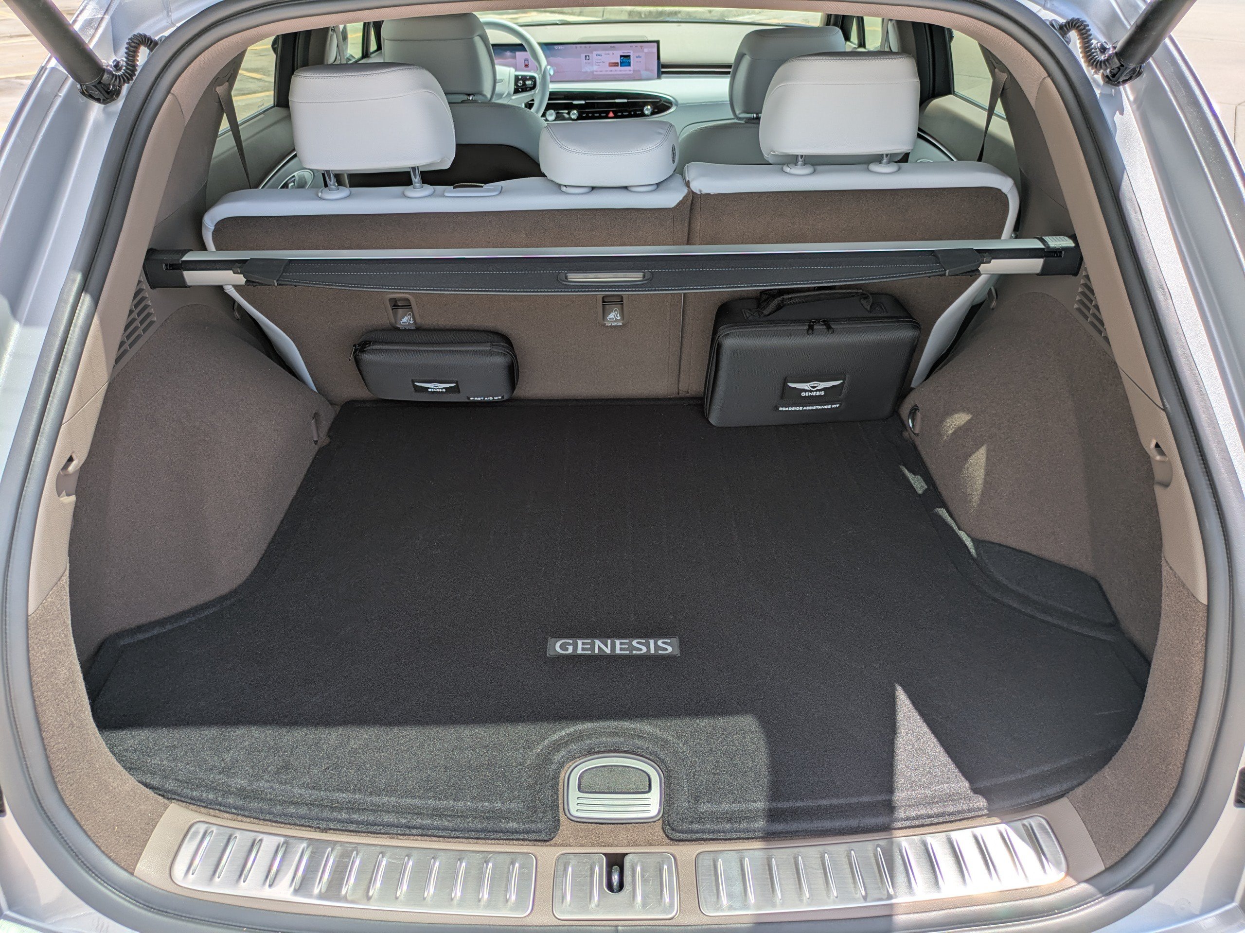 Certified 2026 Genesis GV70 2.5T Advanced AWD/4WD image 11