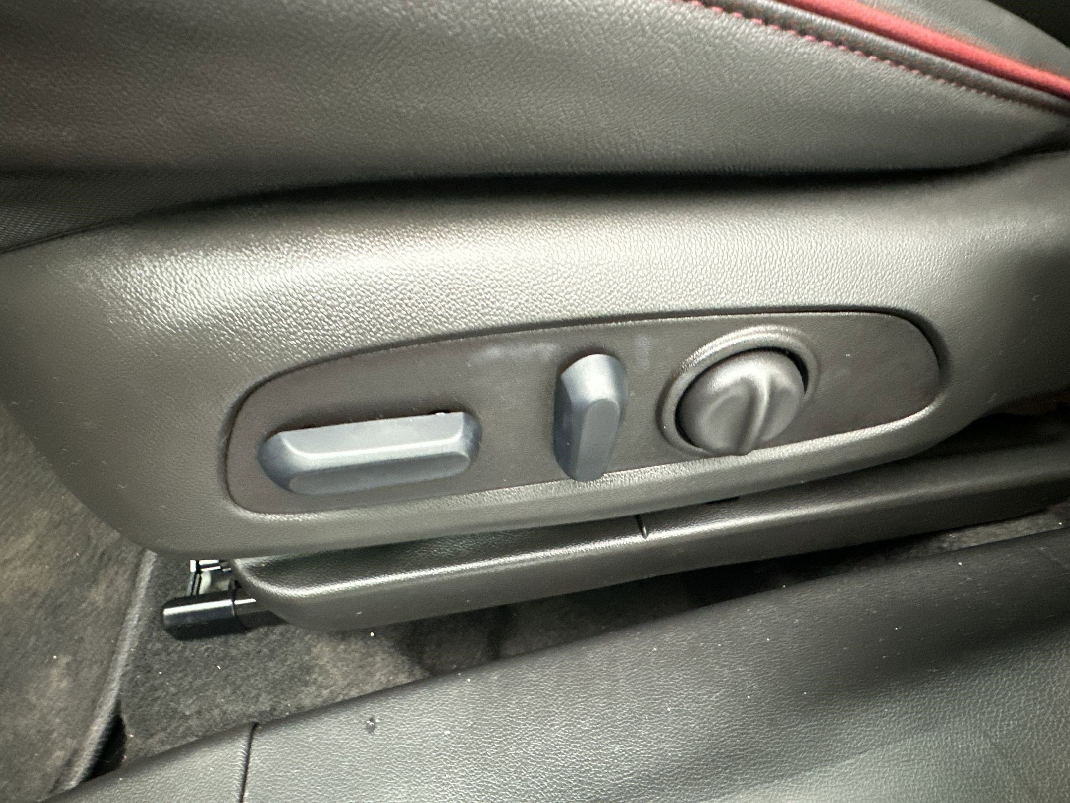 Certified 2026 Chevrolet TrailBlazer RS w/ Convenience Package image 13