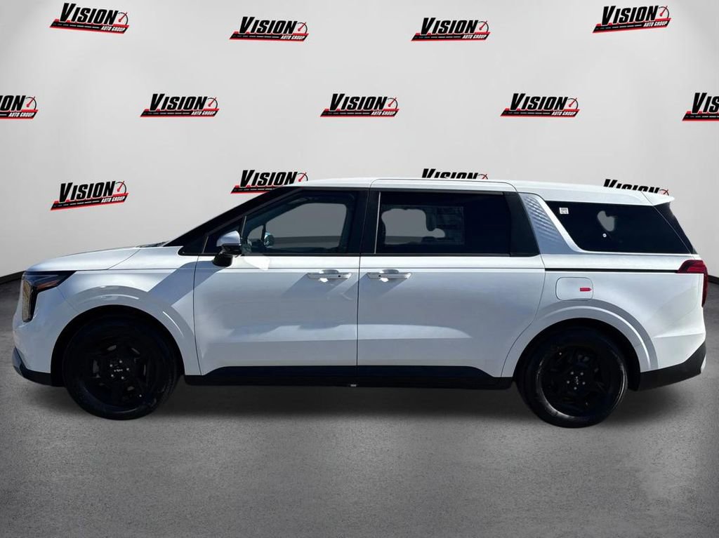 New 2026 Kia Carnival FWD image 8