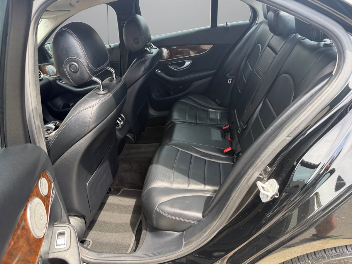 Used 2015 Mercedes-Benz C 300 4MATIC Sedan image 16