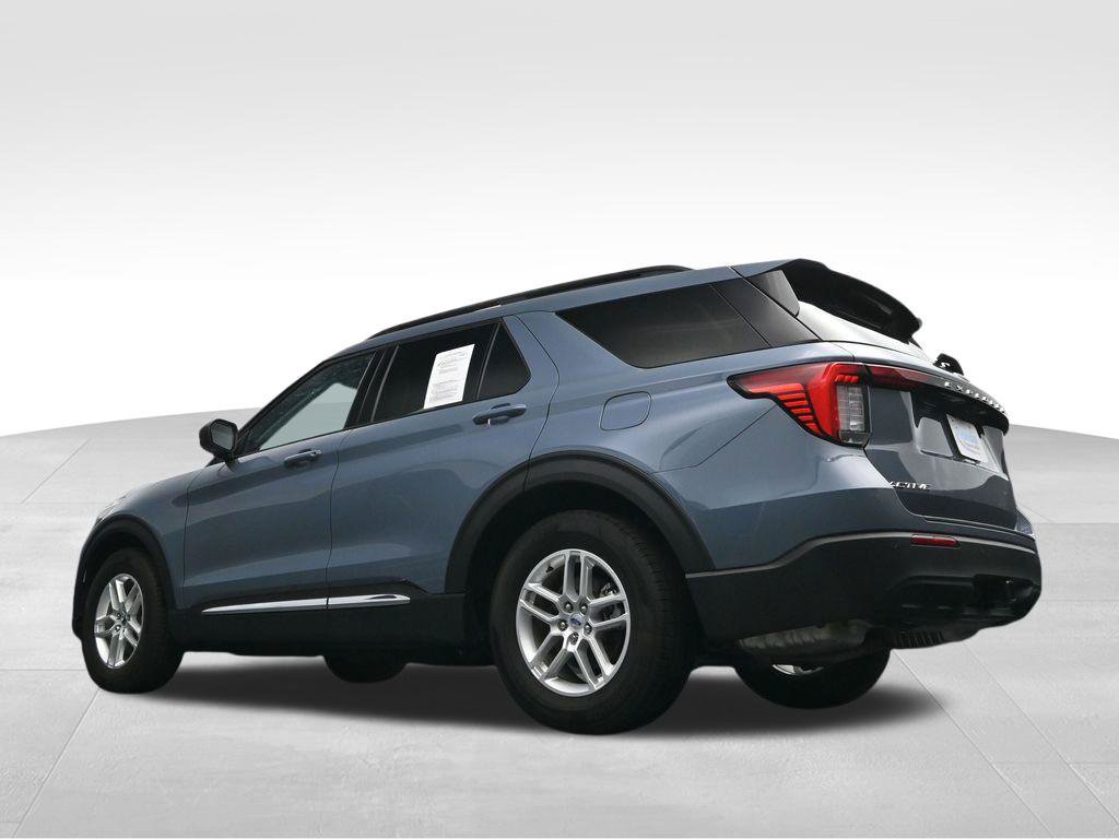 Used 2025 Ford Explorer Active RWD image 39