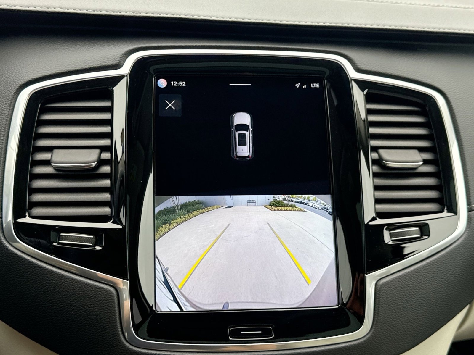 Certified 2023 Volvo XC90 B6 Ultimate w/ Protection Package Premier AWD/4WD image 19