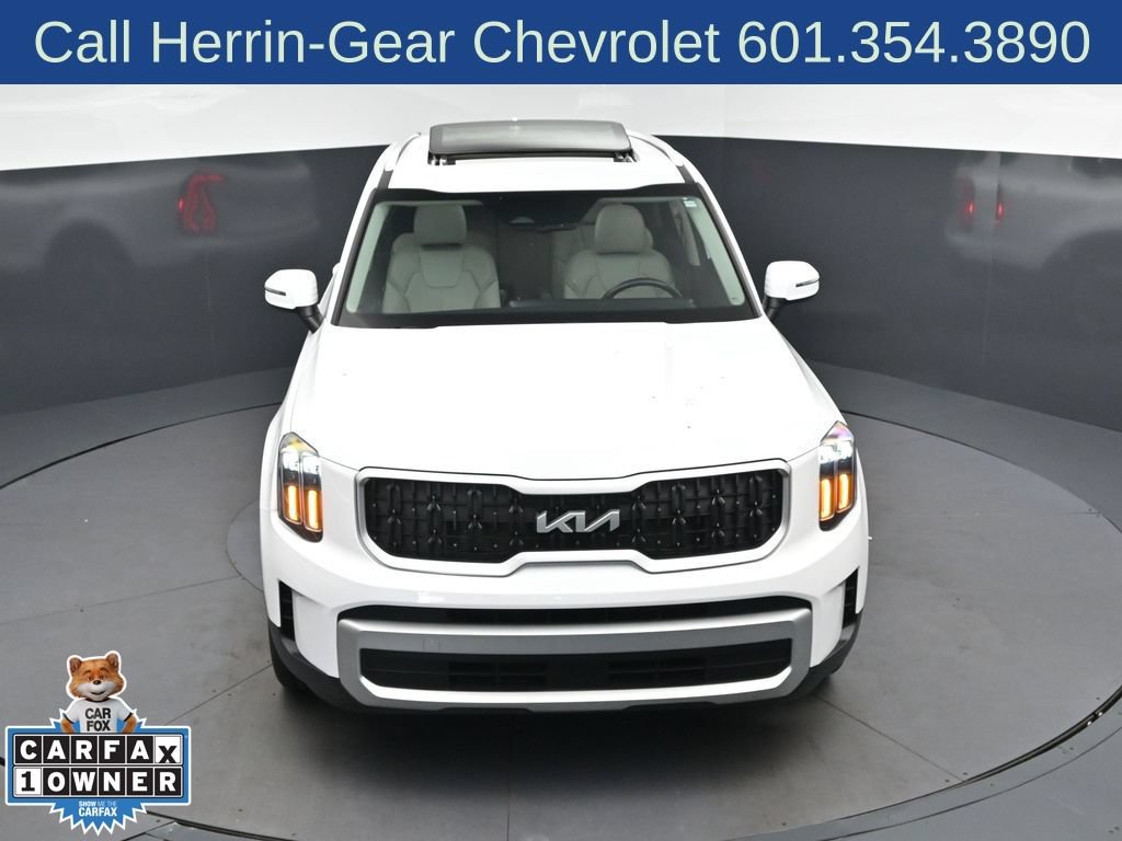 Used 2024 Kia Telluride EX w/ EX Captain's Chair Package FWD image 37