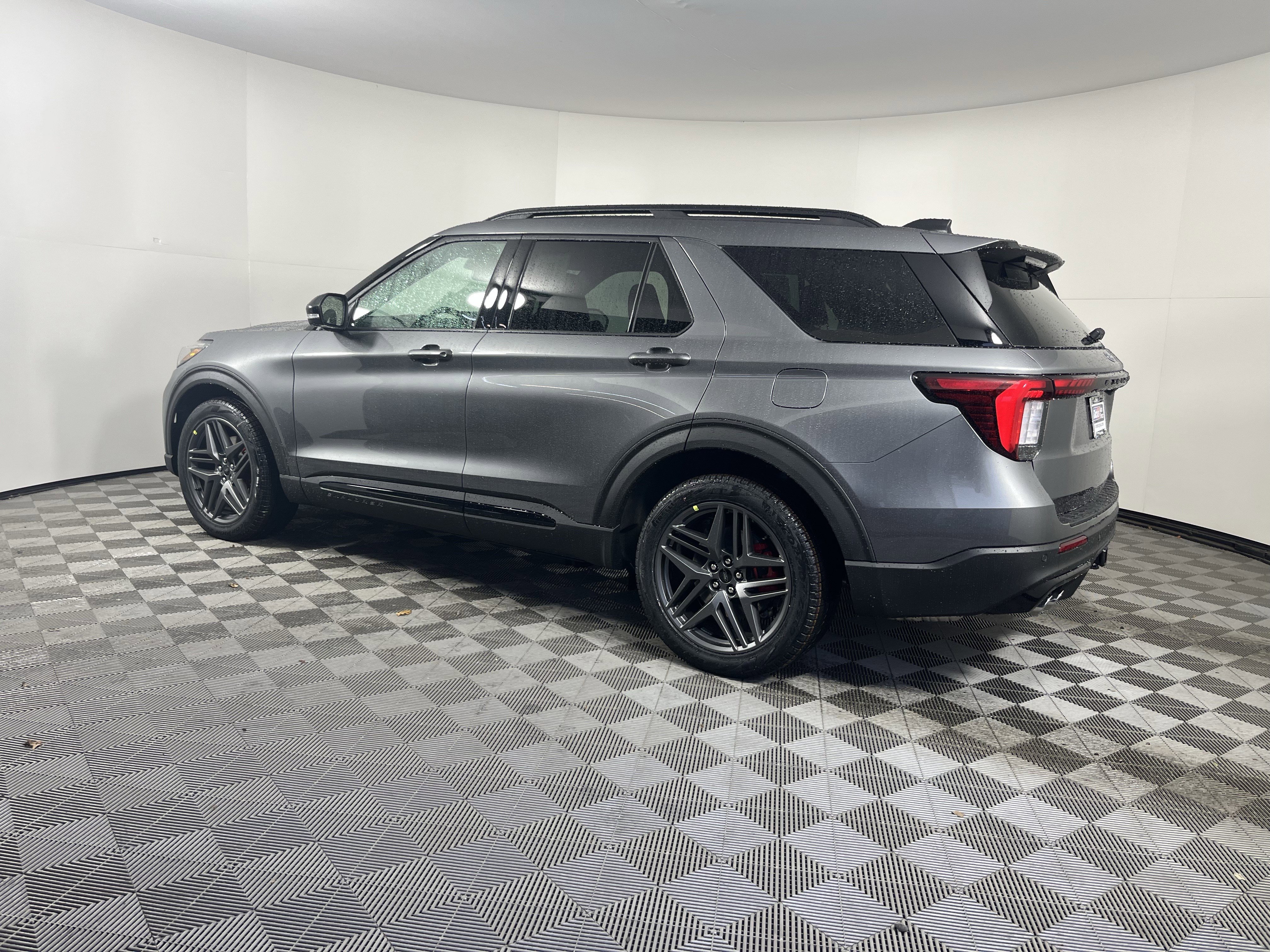 New 2026 Ford Explorer ST w/ Sun And Sound Package image 2