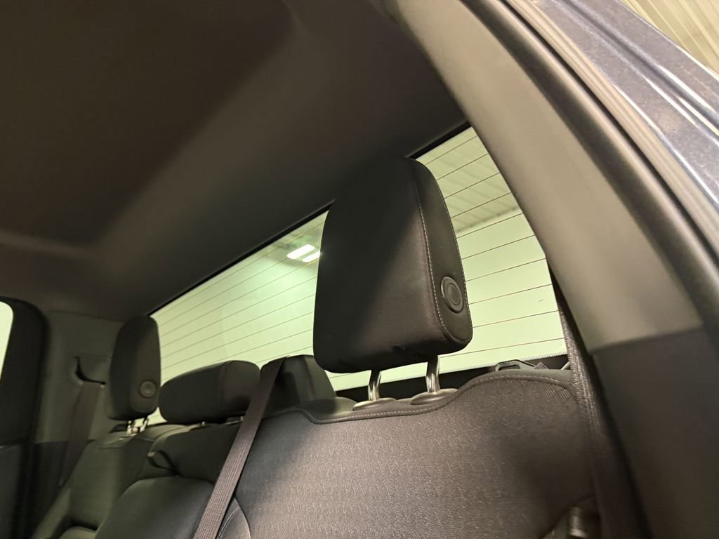Used 2023 Chevrolet Silverado 1500 Custom image 50