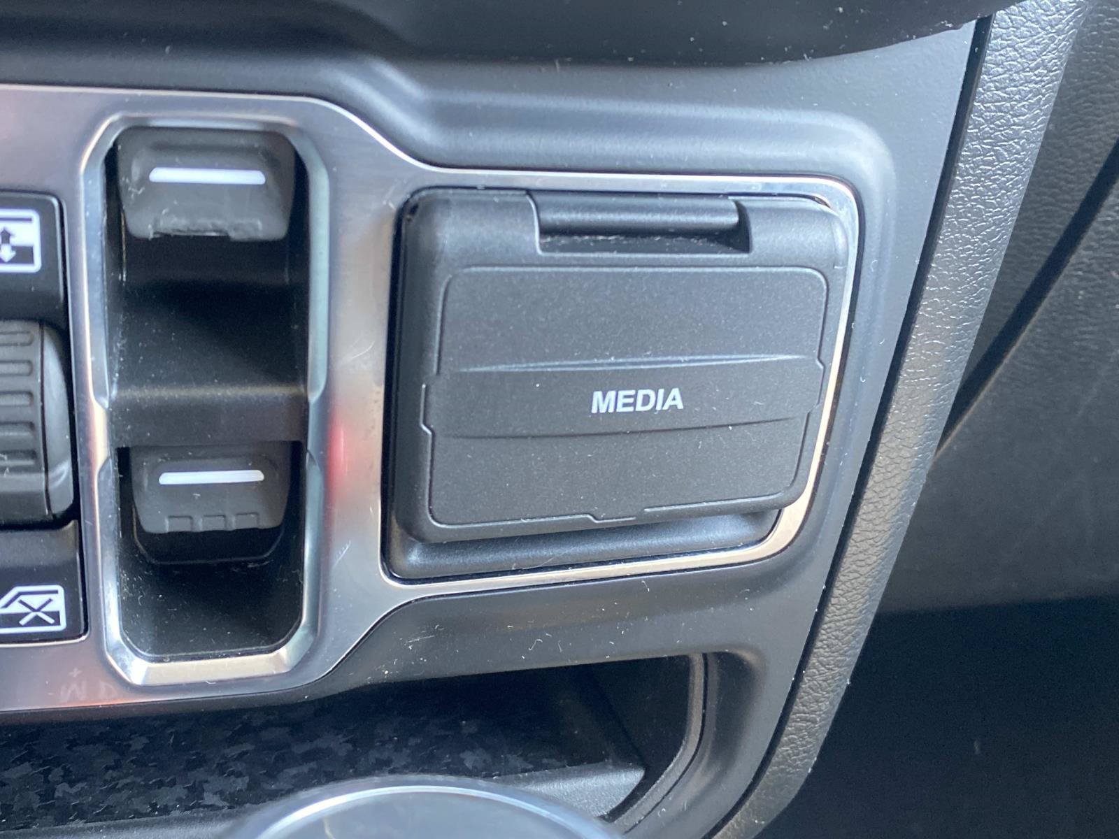 Used 2022 Jeep Gladiator Sport AWD/4WD image 30