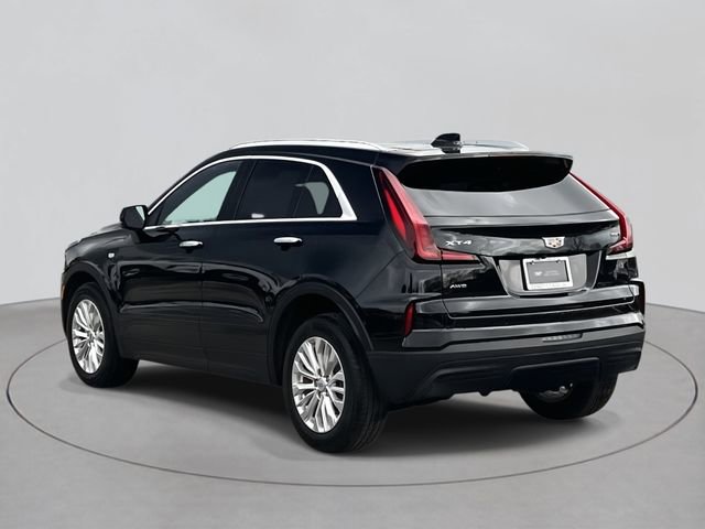 Certified 2024 Cadillac XT4 Luxury w/ Cold Weather Package image 4