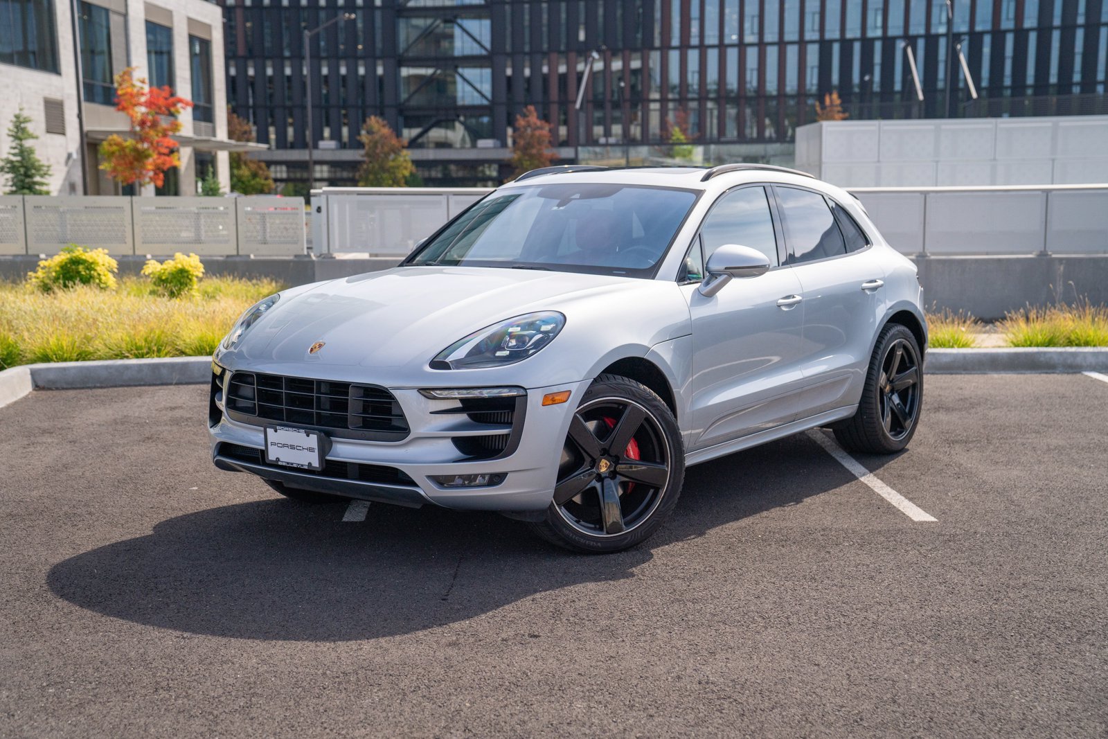 Certified 2017 Porsche Macan GTS AWD/4WD image 1