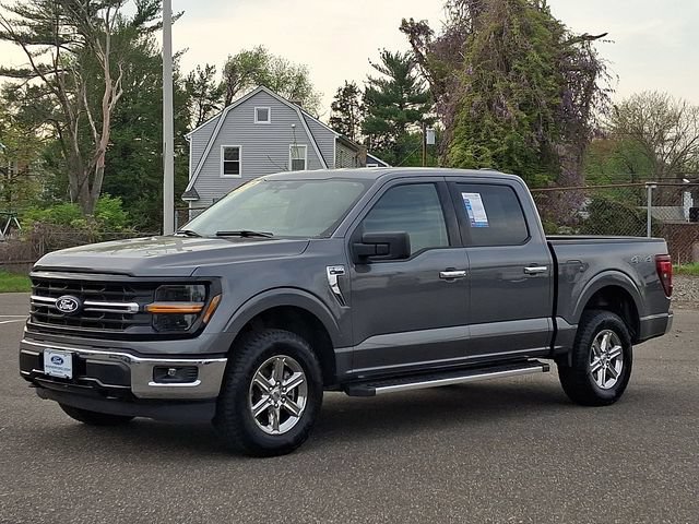 Used 2025 Ford F150 XLT w/ Equipment Group 301A Standard AWD/4WD image 3