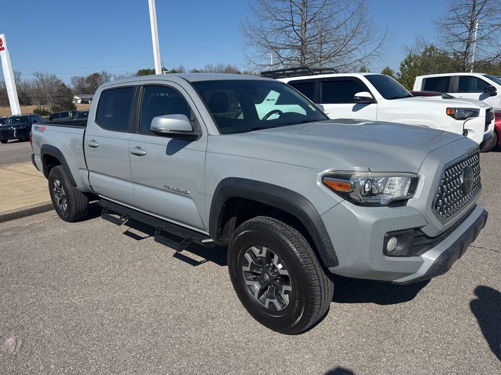 Used 2019 Toyota Tacoma TRD Off-Road image 2