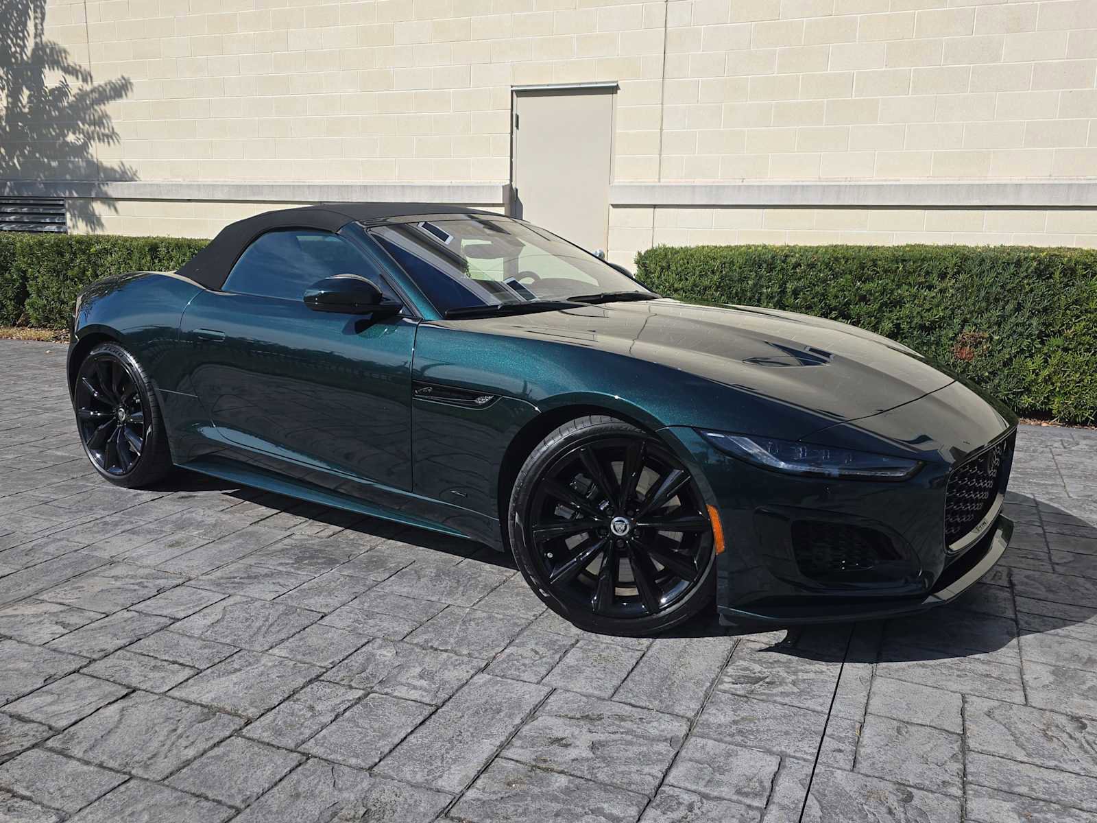 Used 2024 Jaguar F-TYPE R image 26