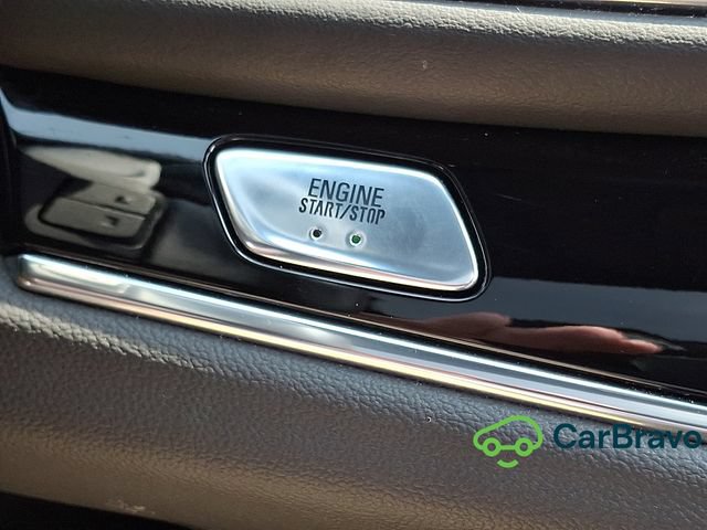 Certified 2024 Buick Enclave Avenir w/ Trailering Package, 5000 lbs. AWD/4WD image 29