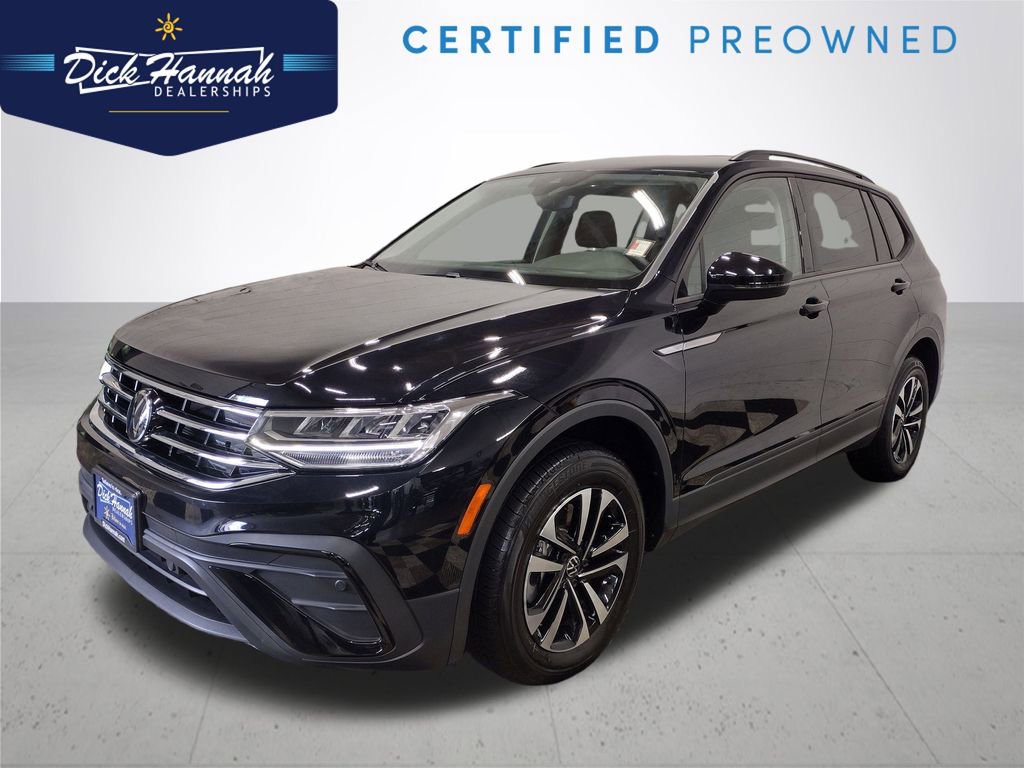 Certified 2024 Volkswagen Tiguan S image 1