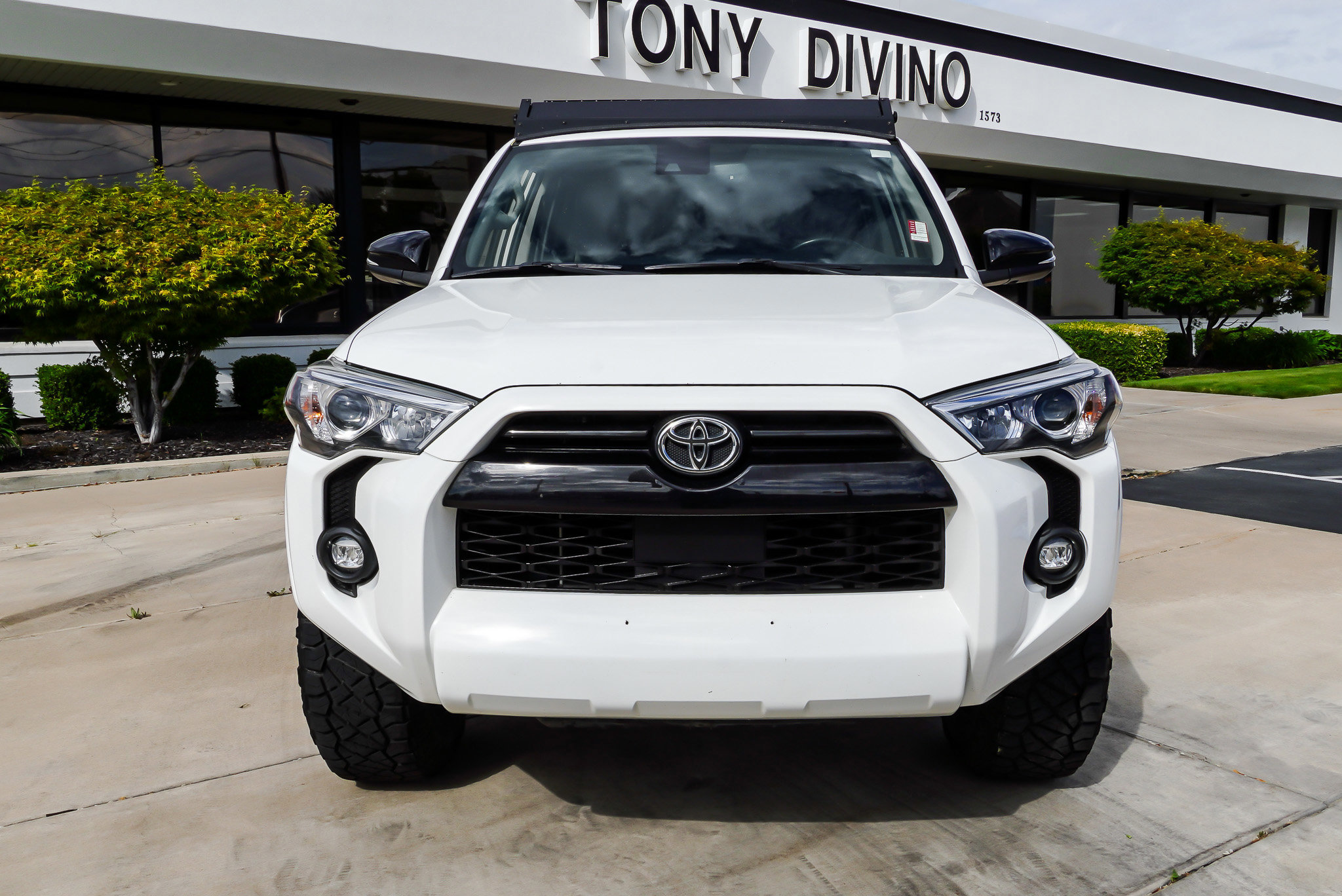 Used 2021 Toyota 4Runner SR5 Premium w/ Moonroof Package AWD/4WD image 3