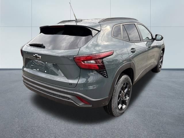 New 2026 Chevrolet Trax LT w/ Midnight Edition image 4
