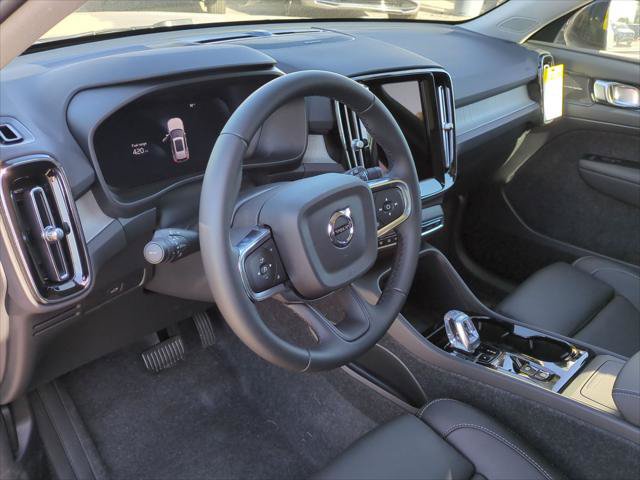 New 2026 Volvo XC40 B5 Ultra w/ Climate Package AWD/4WD image 7