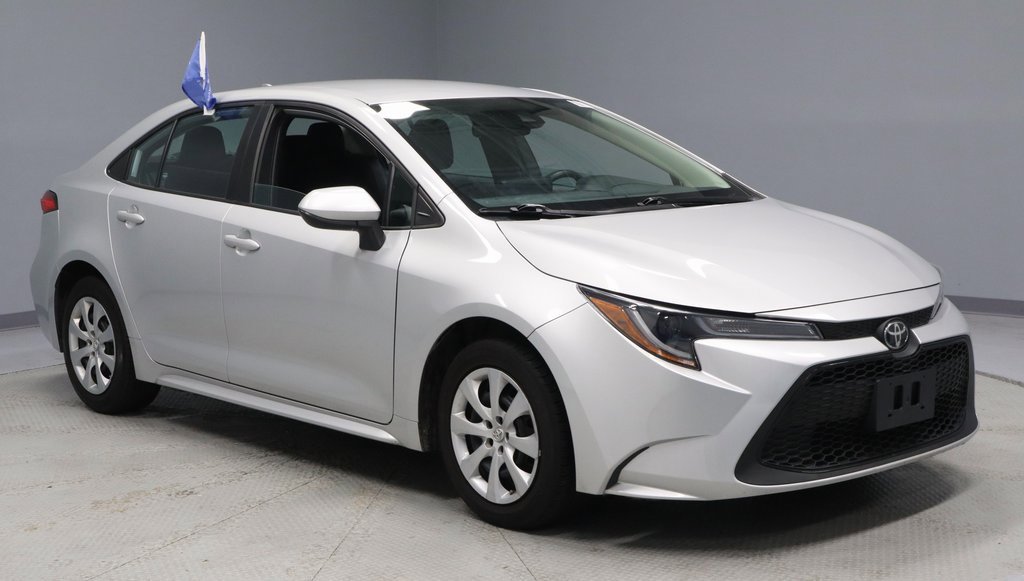 Used 2022 Toyota Corolla LE image 1