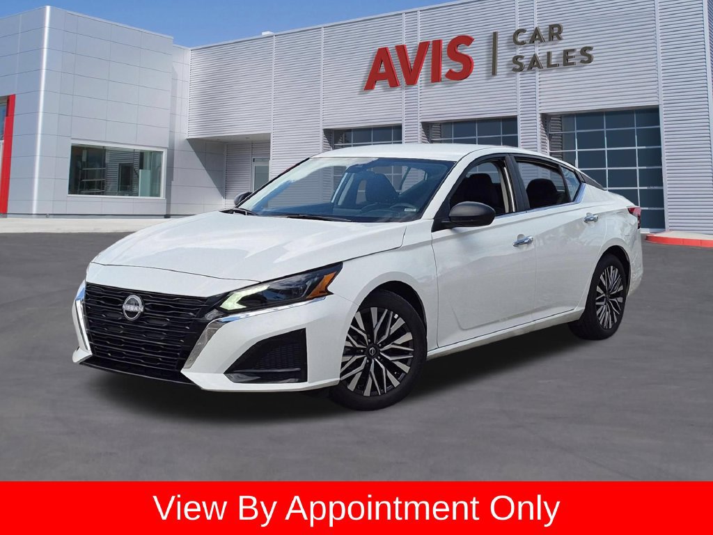 Used 2025 Nissan Altima 2.5 SV FWD image 1