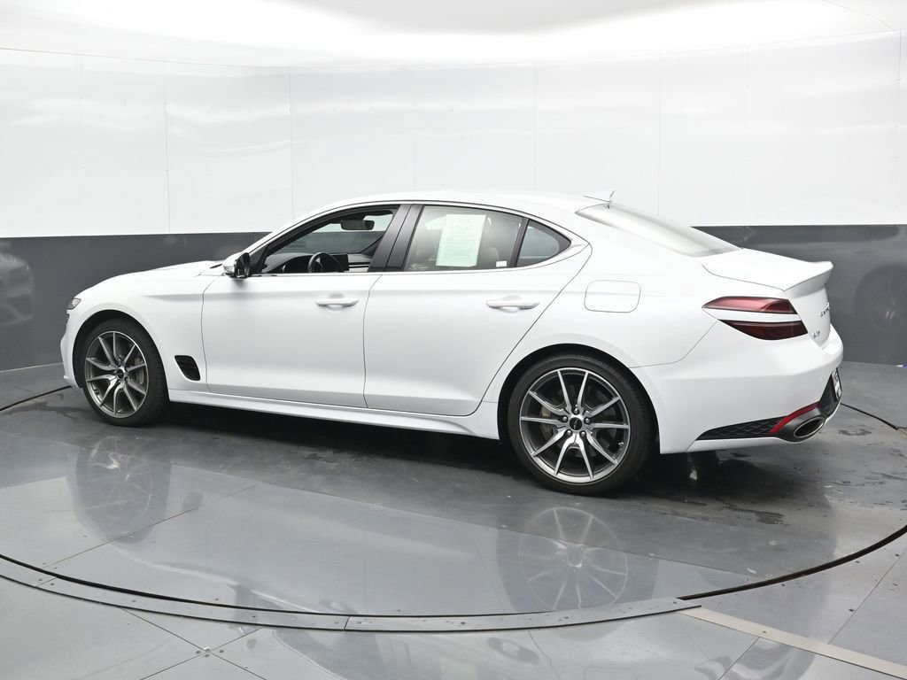 Used 2024 Genesis G70 2.5T image 9