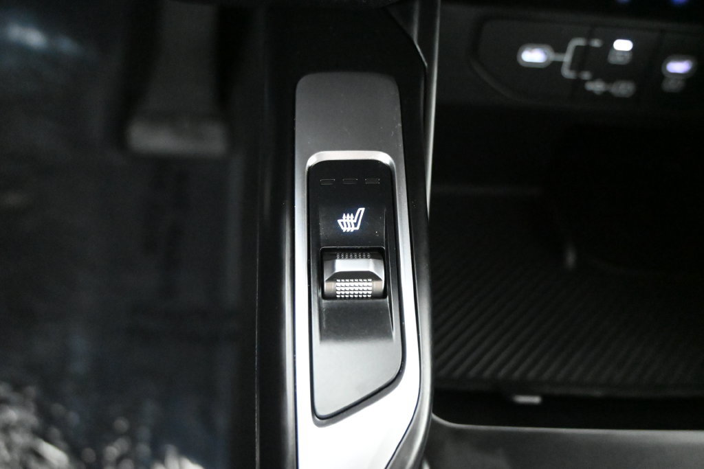 Used 2025 Kia Sorento S FWD image 34