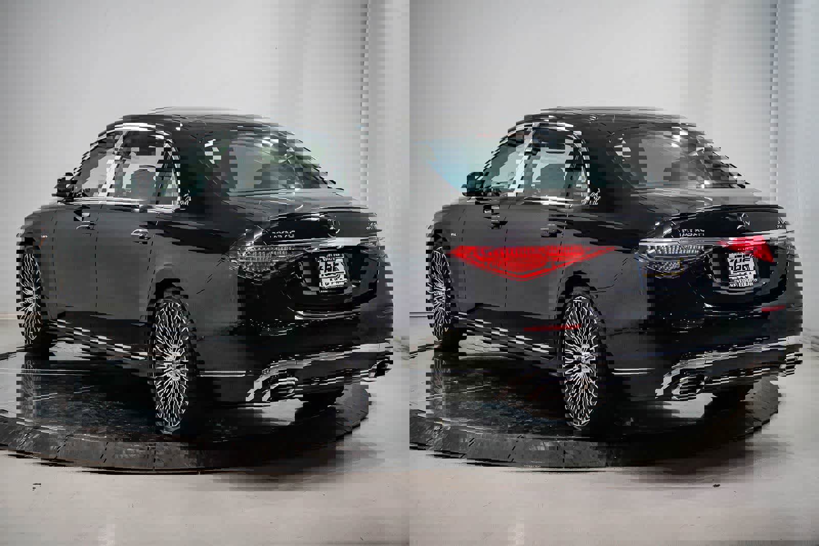 Certified 2025 Mercedes-Benz Maybach S 680 4MATIC image 2