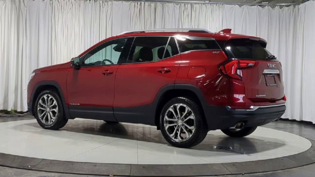 Used 2020 GMC Terrain SLT w/ Preferred Package FWD image 8