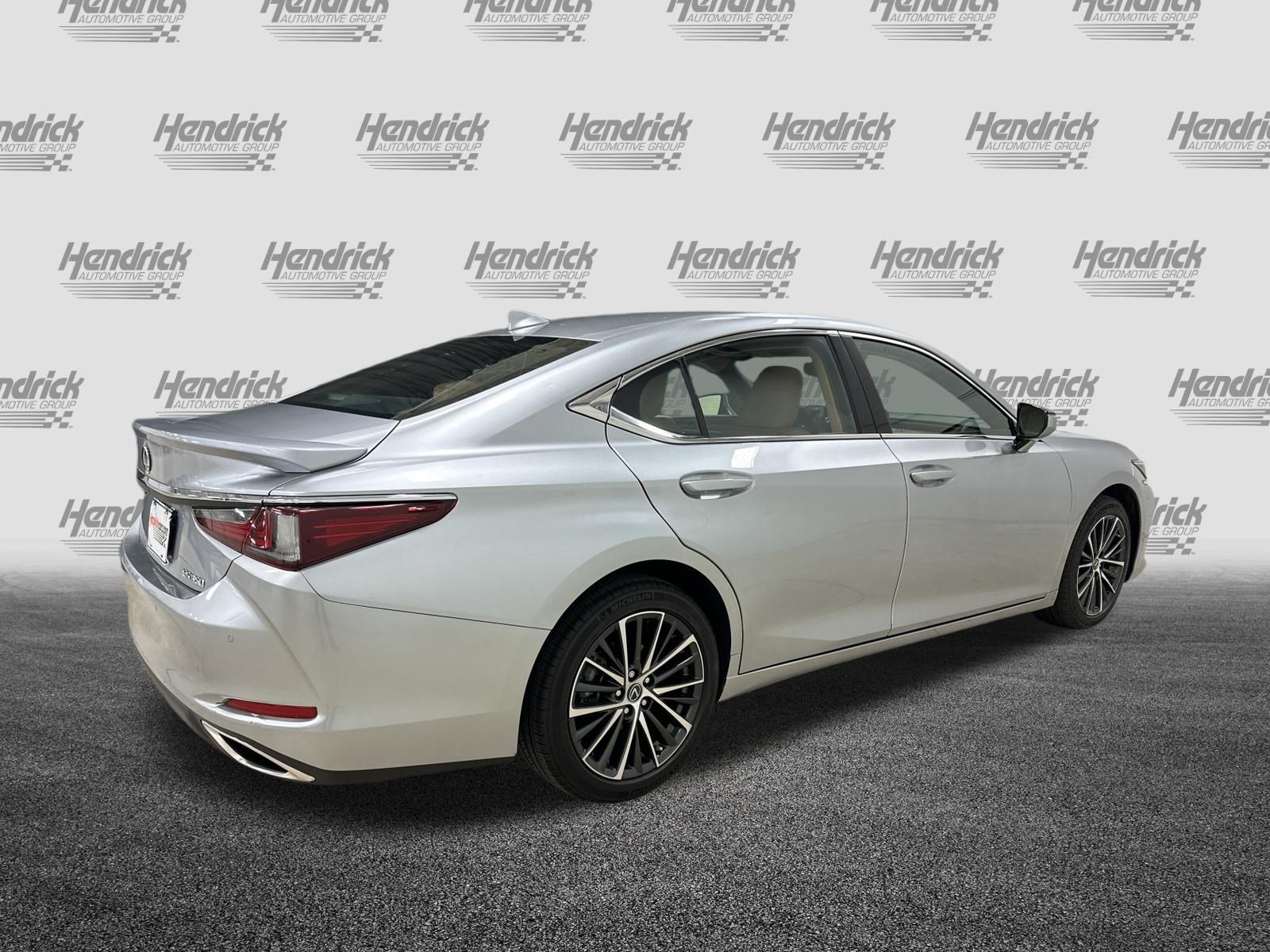 Certified 2025 Lexus ES 350 w/ Premium Package FWD image 10