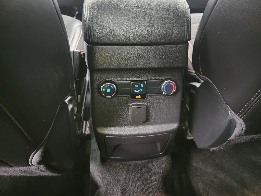 Used 2018 Ford Explorer XLT w/ Equipment Group 202A image 28