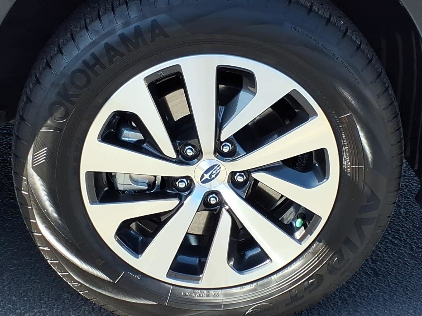 Used 2025 Subaru Outback Premium w/ Popular Package #1A AWD/4WD image 10