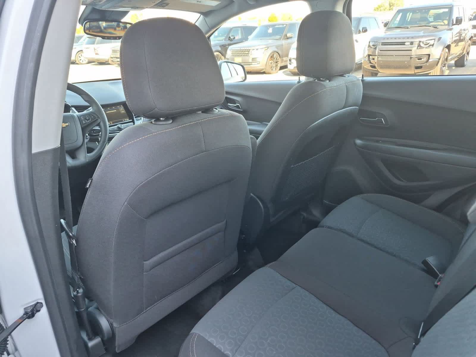 Used 2019 Chevrolet Trax LS FWD image 18