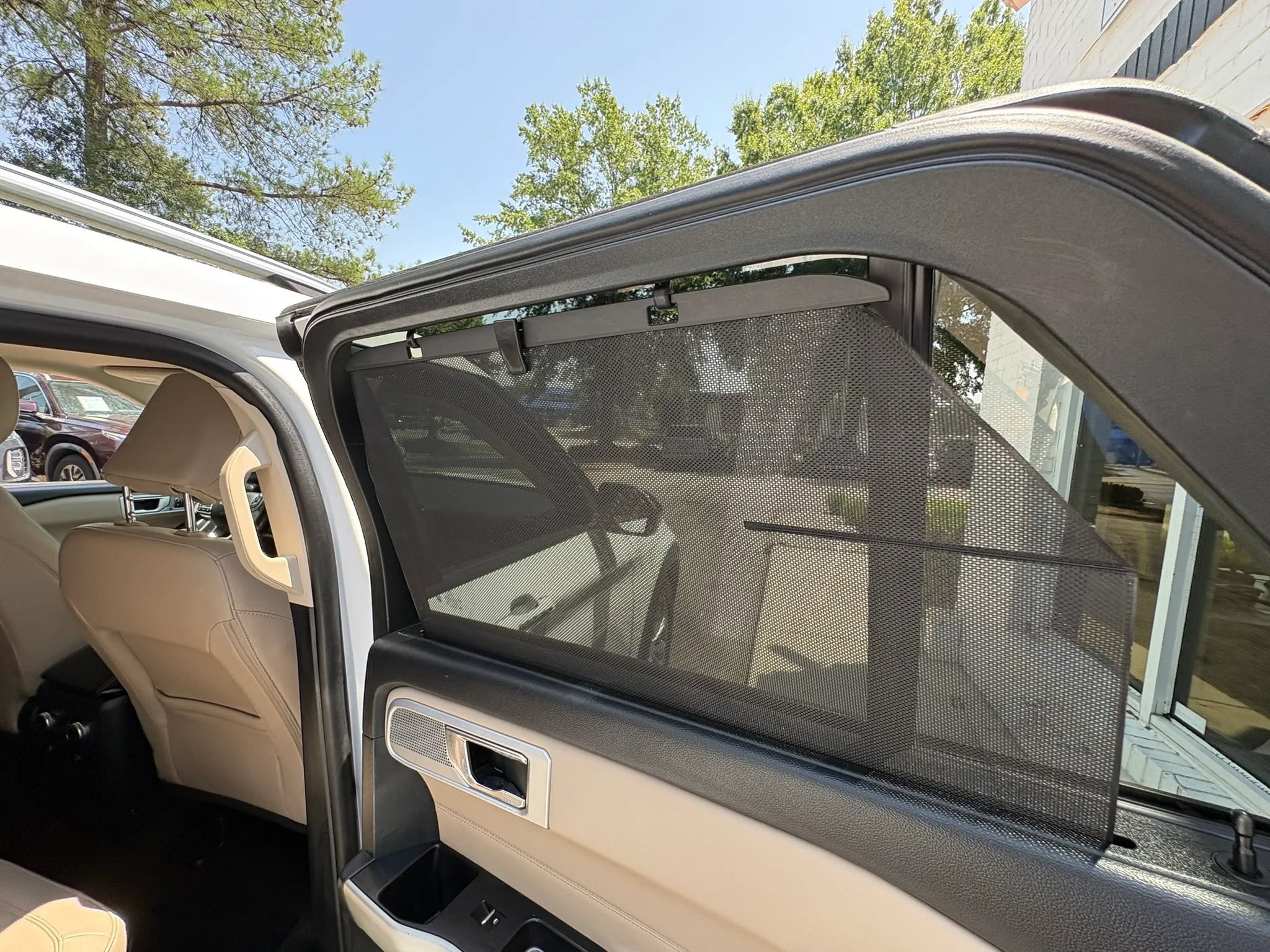 Used 2021 Ford Explorer Limited w/ Equipment Group 301A RWD image 24