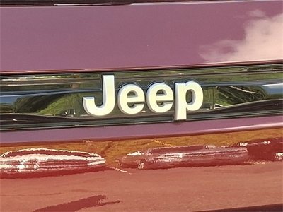 Used 2024 Jeep Grand Cherokee Overland w/ Luxury Tech Group IV image 29