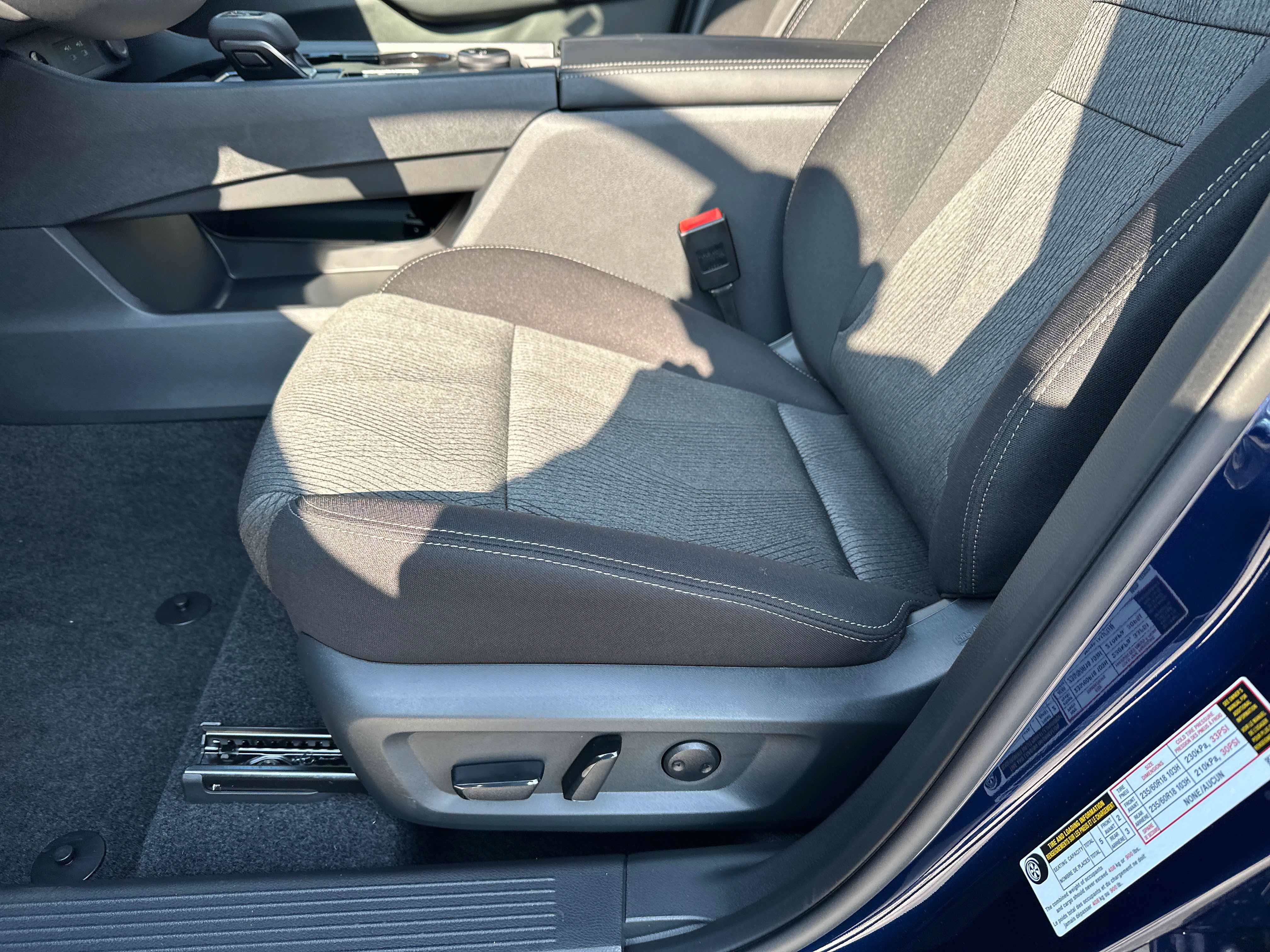 New 2026 Nissan Rogue SV AWD/4WD image 25