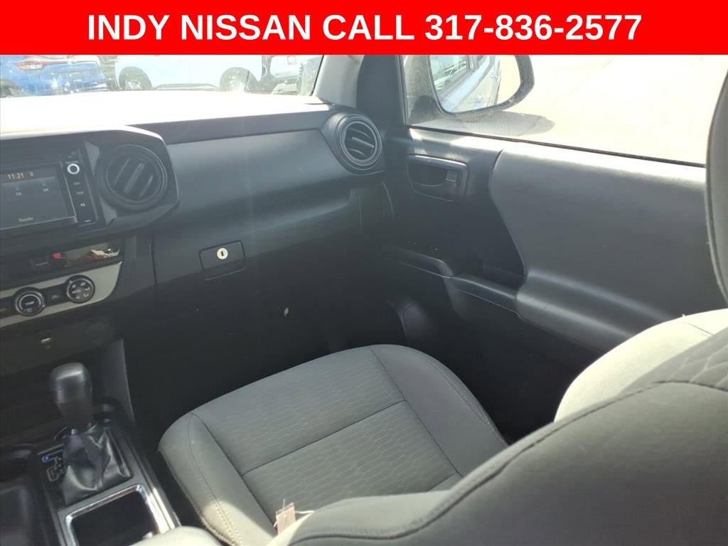 Used 2018 Toyota Tacoma SR w/ SR Convenience Package image 27