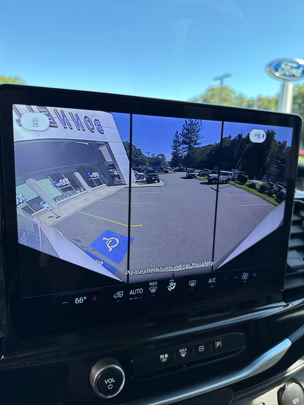 Used 2025 Ford Transit 350 XLT RWD image 14