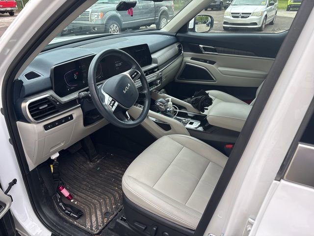Used 2025 Kia Telluride EX AWD/4WD image 13