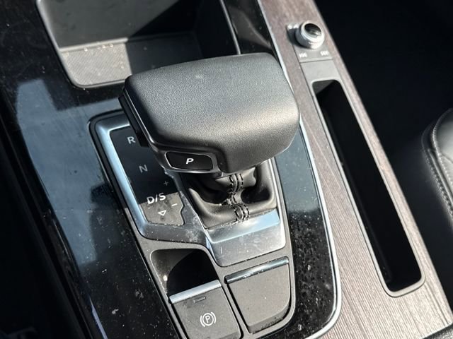 Used 2023 Audi Q5 2.0T Premium w/ Convenience Package image 25